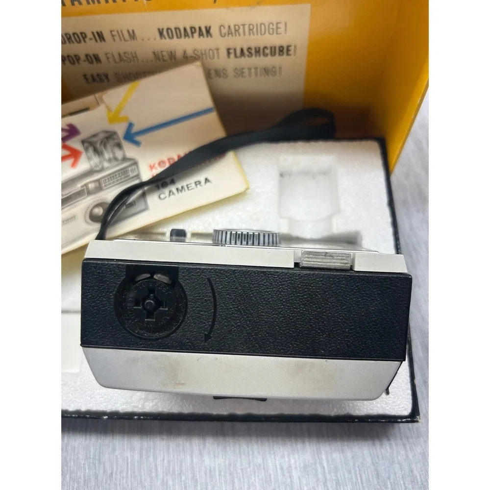 Vintage Kodak Instamatic 104 Camera Outfit with Original‎ Box and Manual 1960s